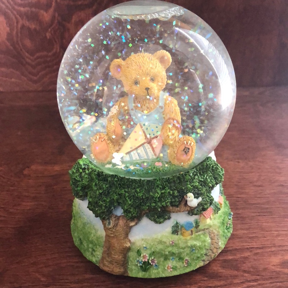 🌳1998 Cherished Teddies Musical Snow Globe🌳